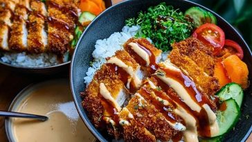 Japanese Katsu Bowls with Tonkatsu Sauce