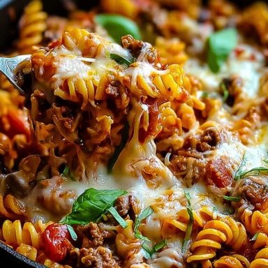 One Pot Pizza Pasta