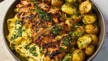 Greek Chicken Alfredo & Garlic Potatoes with Spicy Hot Honey Tahini Pesto