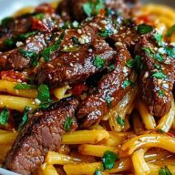 Sweet and Spicy Garlic Steak Pasta