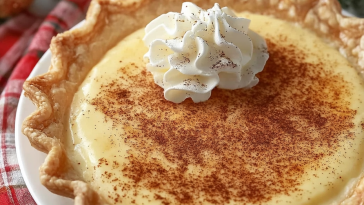 Christmas Eve Cinnamon-Vanilla Creamy Custard Pie