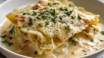 Creamy Alfredo Lasagna Soup