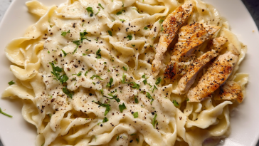 White sauce pasta